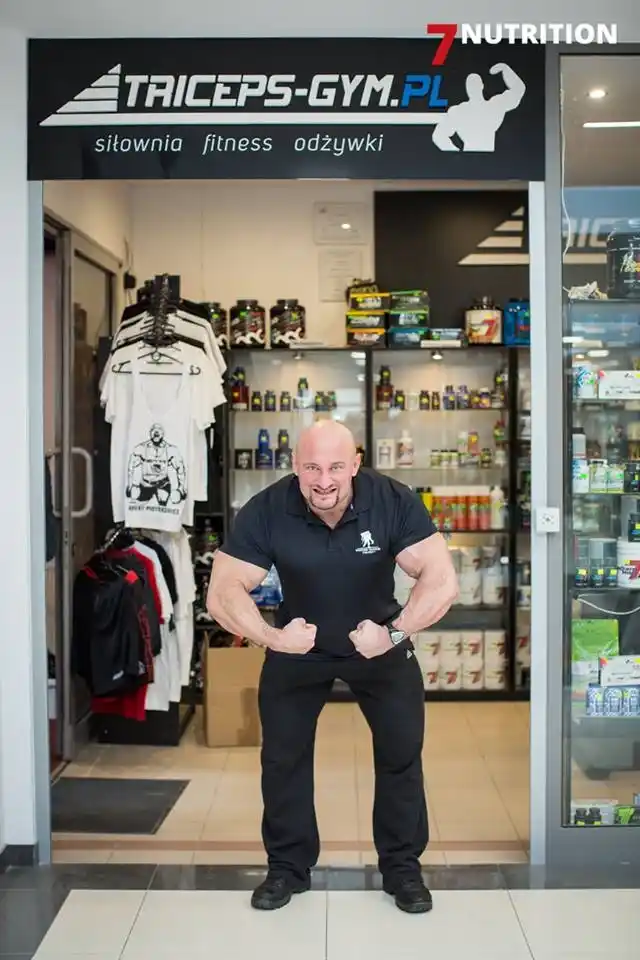 Siłownia TRICEPS-GYM - Profesjonalne urządzenia treningowe